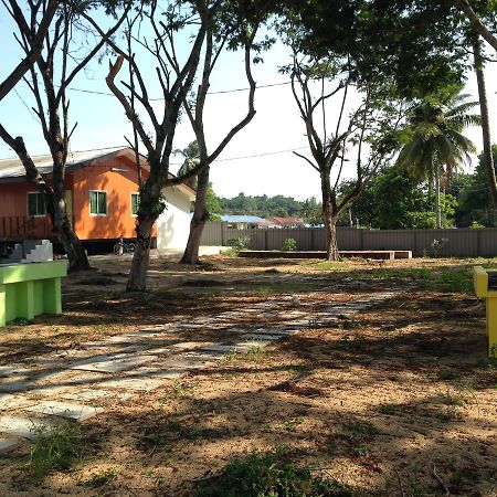 First Guest House Kuantan Esterno foto