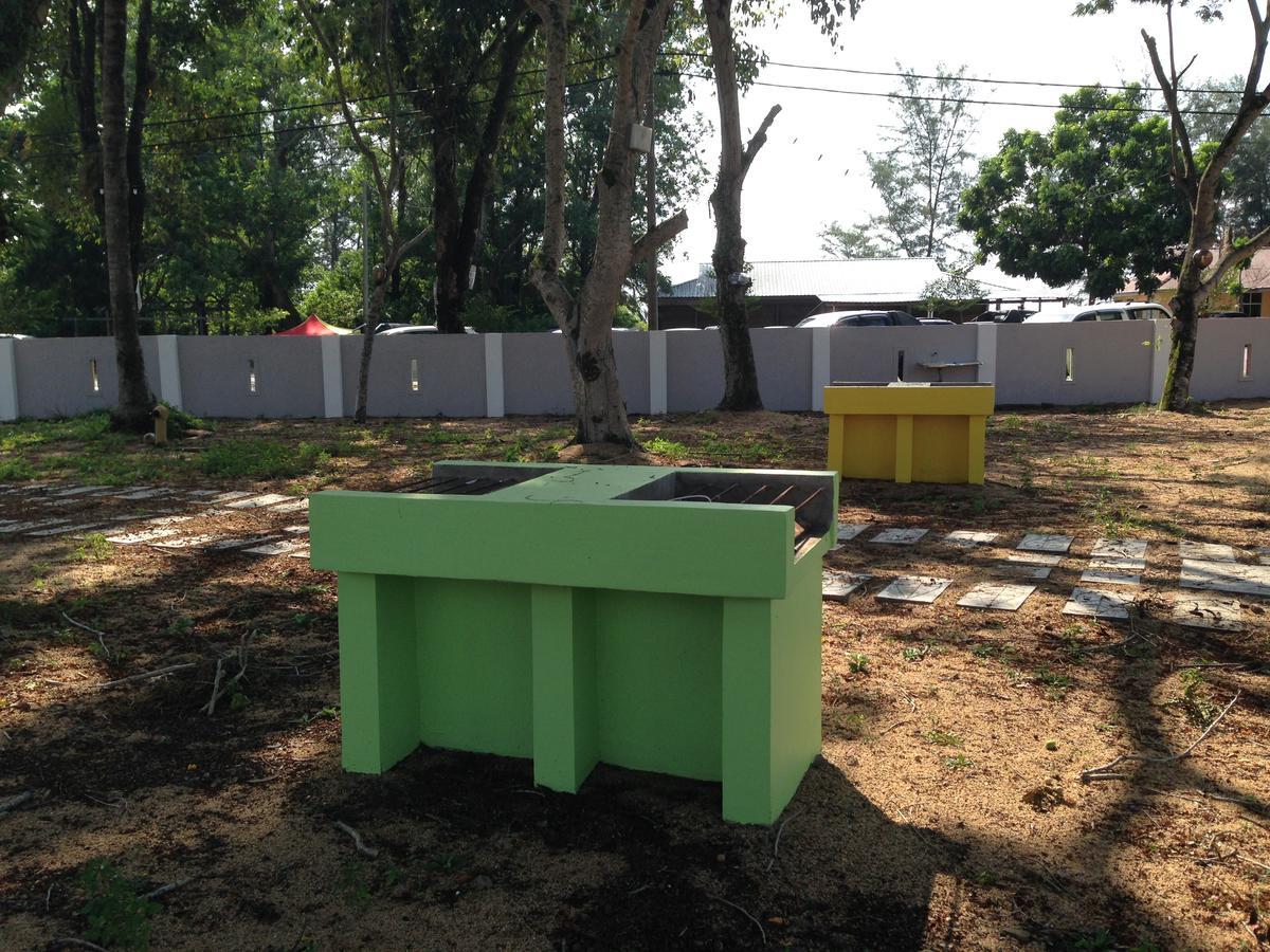 First Guest House Kuantan Esterno foto